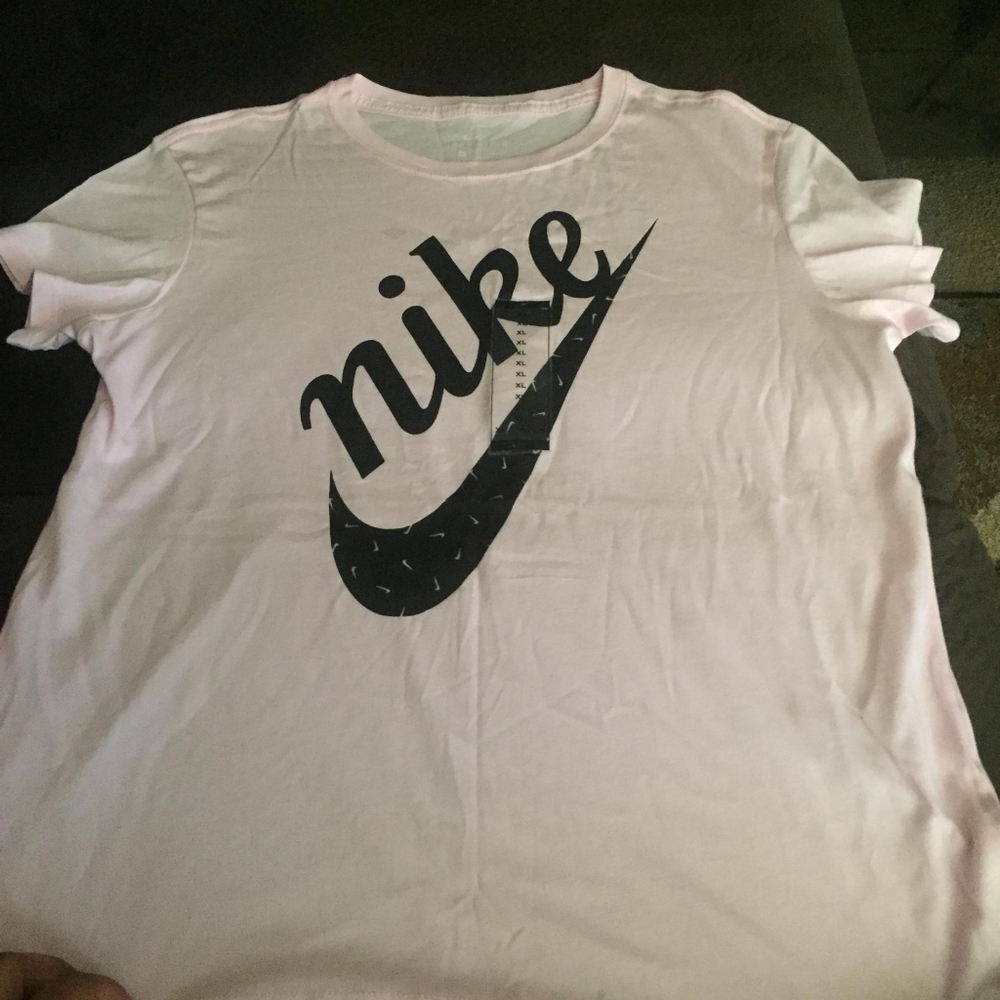 Nike tshirt